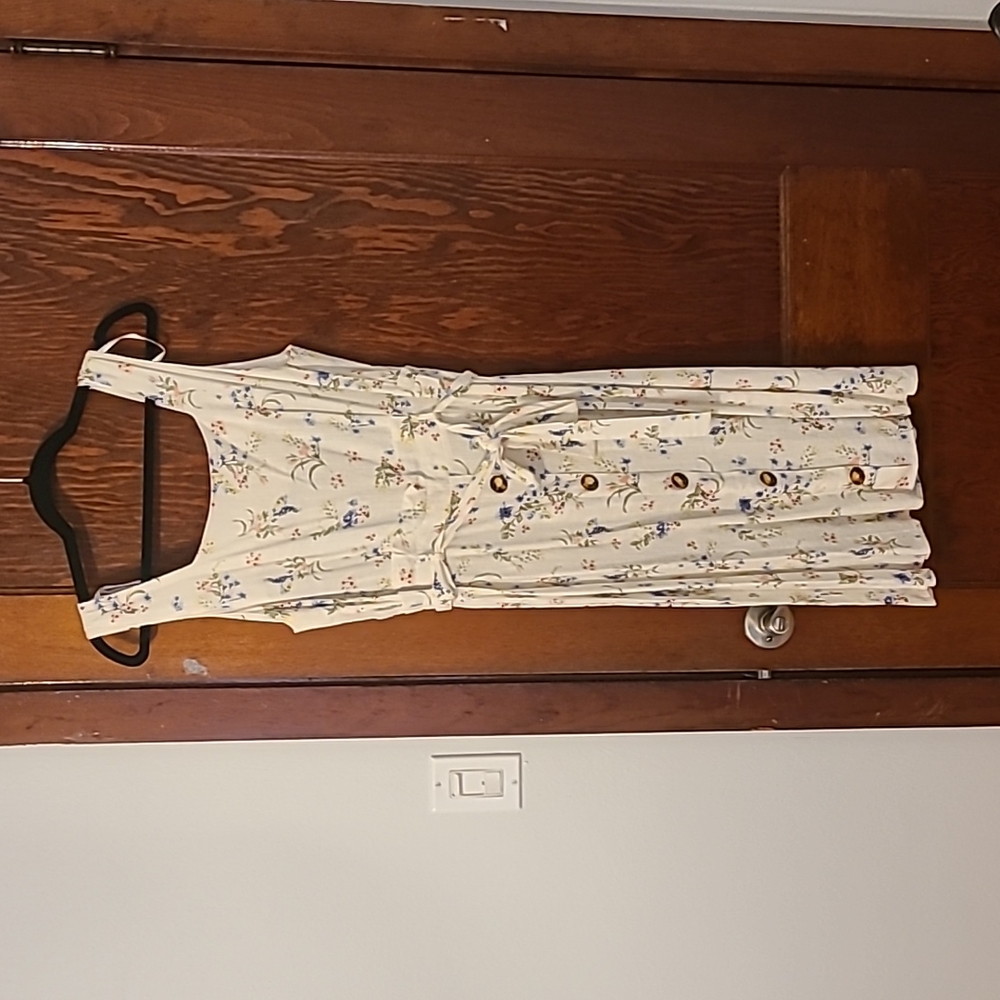 Monteau white floral dress, size L